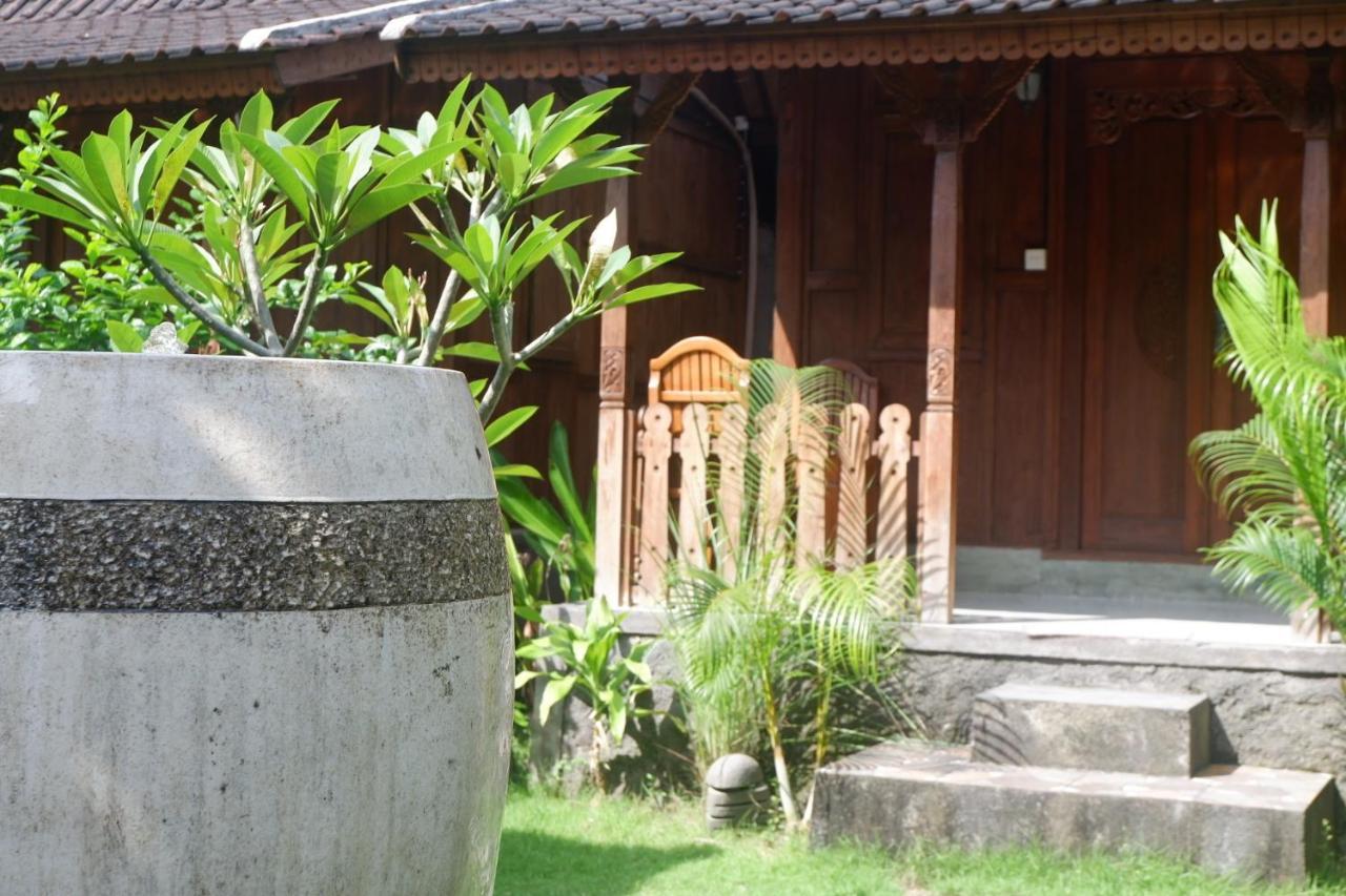 Satria House Amed Ξενοδοχείο Εξωτερικό φωτογραφία